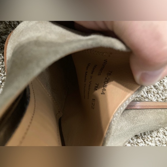 Johnston & Murphy Trista Mule Taupe Leather Heel Shoes, Size 7 - Picture 4 of 6